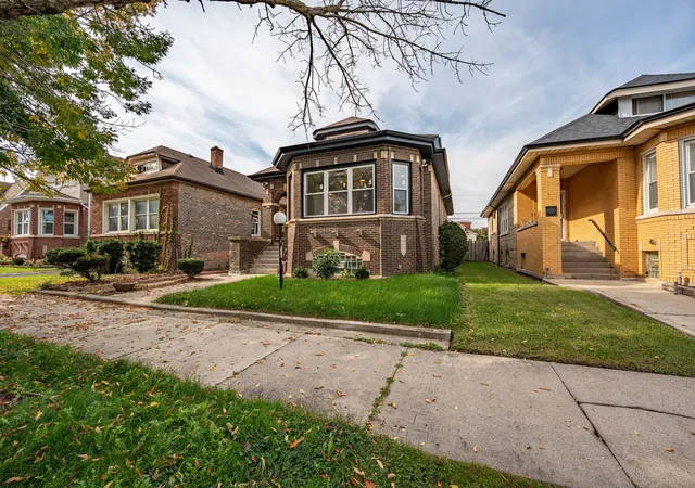 Photo 2 of Single family home for sale at 8542 S Ada St, Chicago, IL 60620 | MLS# 12795351 | Listing updated on 2026-10-28