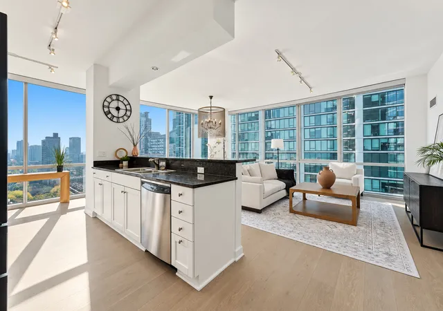 Photo 2 of Condo for sale at 1201 S Prairie Ave #1706, Chicago, IL 60605 | MLS# 12795365 | Listing updated on 2026-10-27