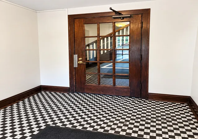 Photo 2 of Condo for sale at 7078 N Wolcott Ave #G, Chicago, IL 60626 | MLS# 12795374 | Listing updated on 2026-10-28