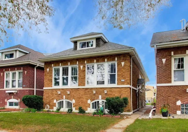 Single family home for sale at 5707 N Merrimac Ave, Chicago, IL 60646 | MLS# 12795377