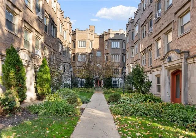 Condo for sale at 4221 N Paulina St #2J, Chicago, IL 60613 | MLS# 12795387