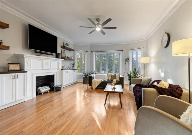 Photo 3 of Condo for sale at 4221 N Paulina St #2J, Chicago, IL 60613 | MLS# 12795387 | Listing updated on 2026-10-29