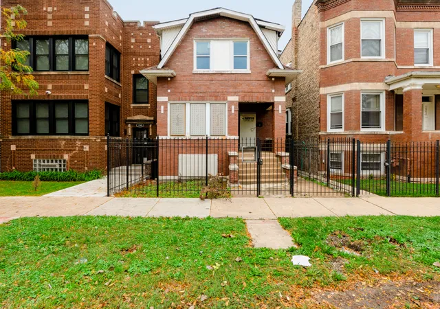 Multi family home for sale at 1044 W Marquette Rd, Chicago, IL 60621 | MLS# 12795389
