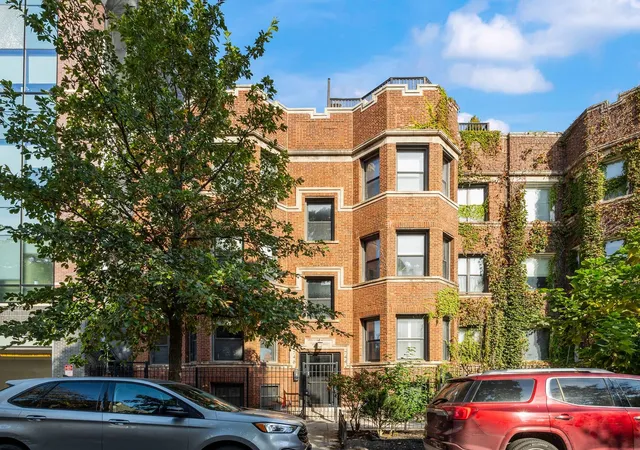 Condo for sale at 746 W Cornelia Ave #GW, Chicago, IL 60657 | MLS# 12795420