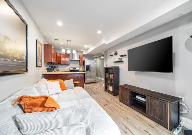 Photo 3 of Condo for sale at 746 W Cornelia Ave #GW, Chicago, IL 60657 | MLS# 12795420 | Listing updated on 2026-10-28