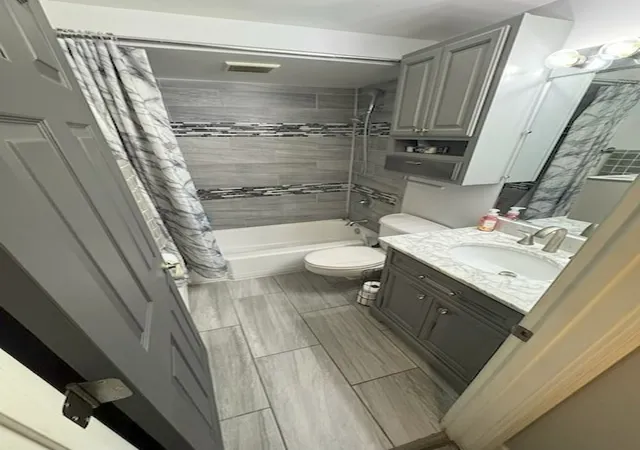 Photo 4 of Condo for sale at 7408 W 111th Street #303, Worth, IL 60482 | MLS# 12795428 | Listing updated on 2026-10-28