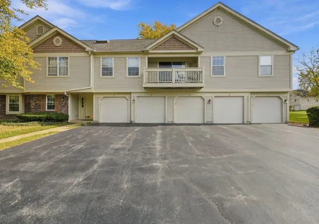 Photo 1 of Condo for sale at 1253 Ballantrae Pl #A, Mundelein, IL 60060 | MLS# 12795431 | Listing updated on 2026-10-28