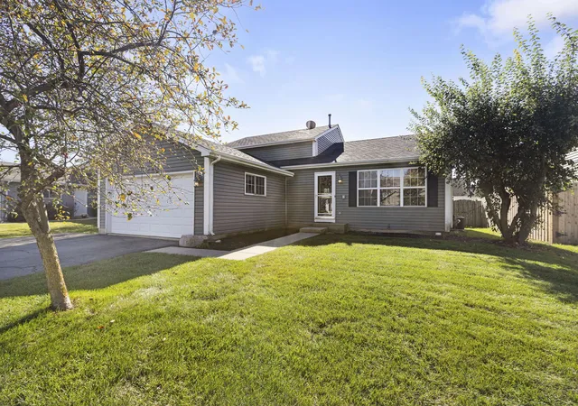 Photo 1 of Single family home for sale at 5440 Avalon Ln, Lake In The Hills, IL 60156 | MLS# 12795494 | Listing updated on 2026-10-29