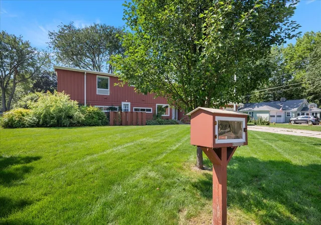 Single family home for sale at 303 Central Ave, Aurora, IL 60506 | MLS# 12795506