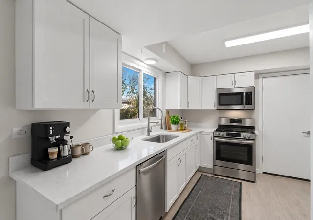 Photo 1 of Single family home for sale at 17480 Eastgate Dr, Country Club Hills, IL 60478 | MLS# 12795532 | Listing updated on 2026-10-27