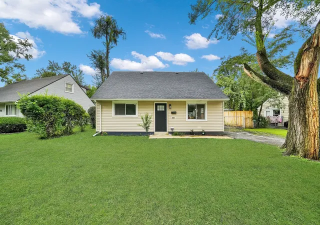 Single family home for sale at 269 Arrowhead St, Park Forest, IL 60466 | MLS# 12795535