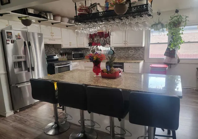 Photo 4 of Single family home for sale at 14448 S Kildare Ave, Midlothian, IL 60445 | MLS# 12795540 | Listing updated on 2026-10-27
