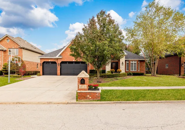 Photo 1 of Single family home for sale at 13735 Legend Trl Ln, Orland Park, IL 60462 | MLS# 12795563 | Listing updated on 2026-10-30