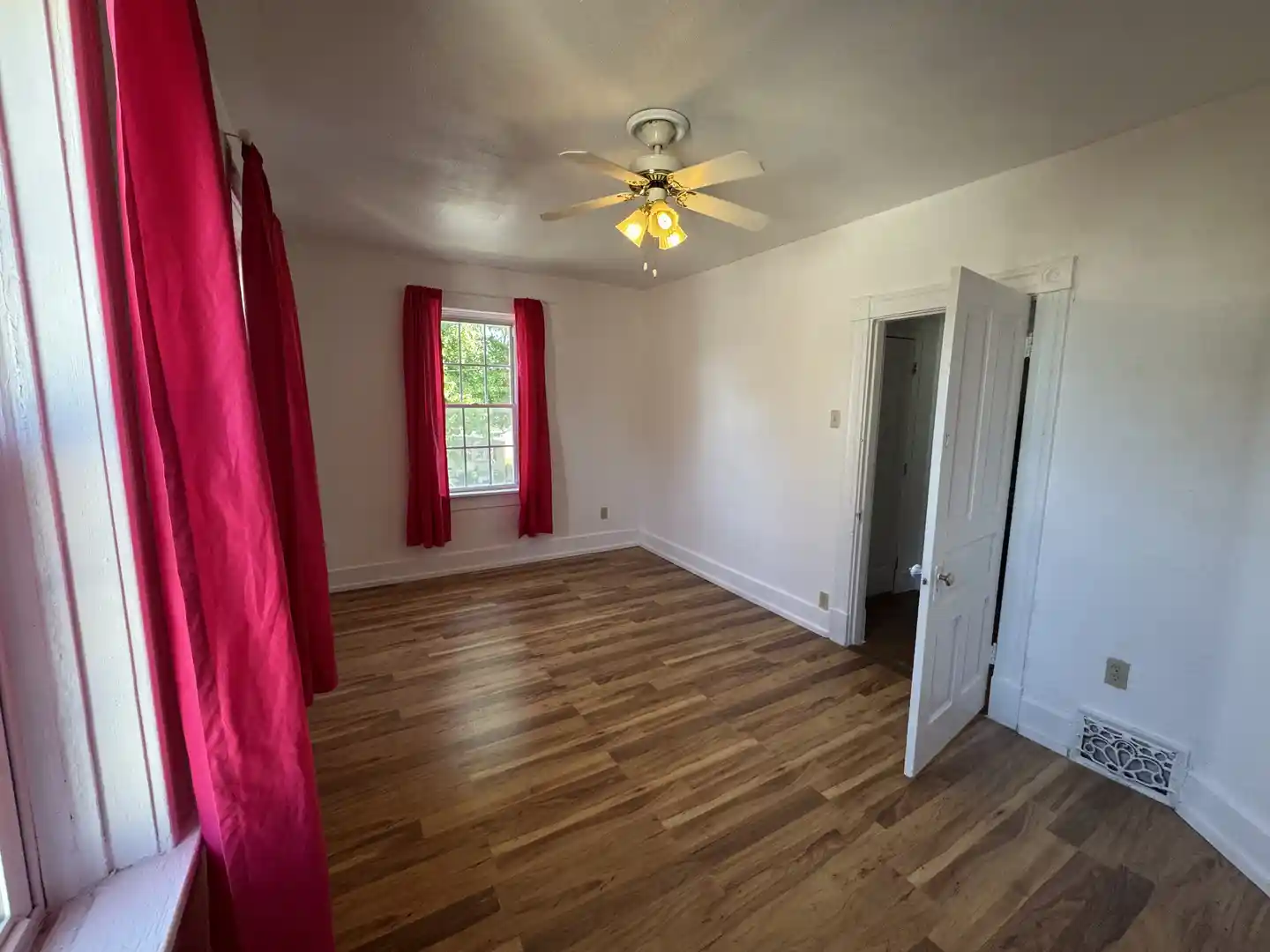 Photo 2 of Single family home for sale at 135 Missiouri Ave, Belleville, IL 62220 | MLS# 12795584 | Listing updated on 2026-10-29