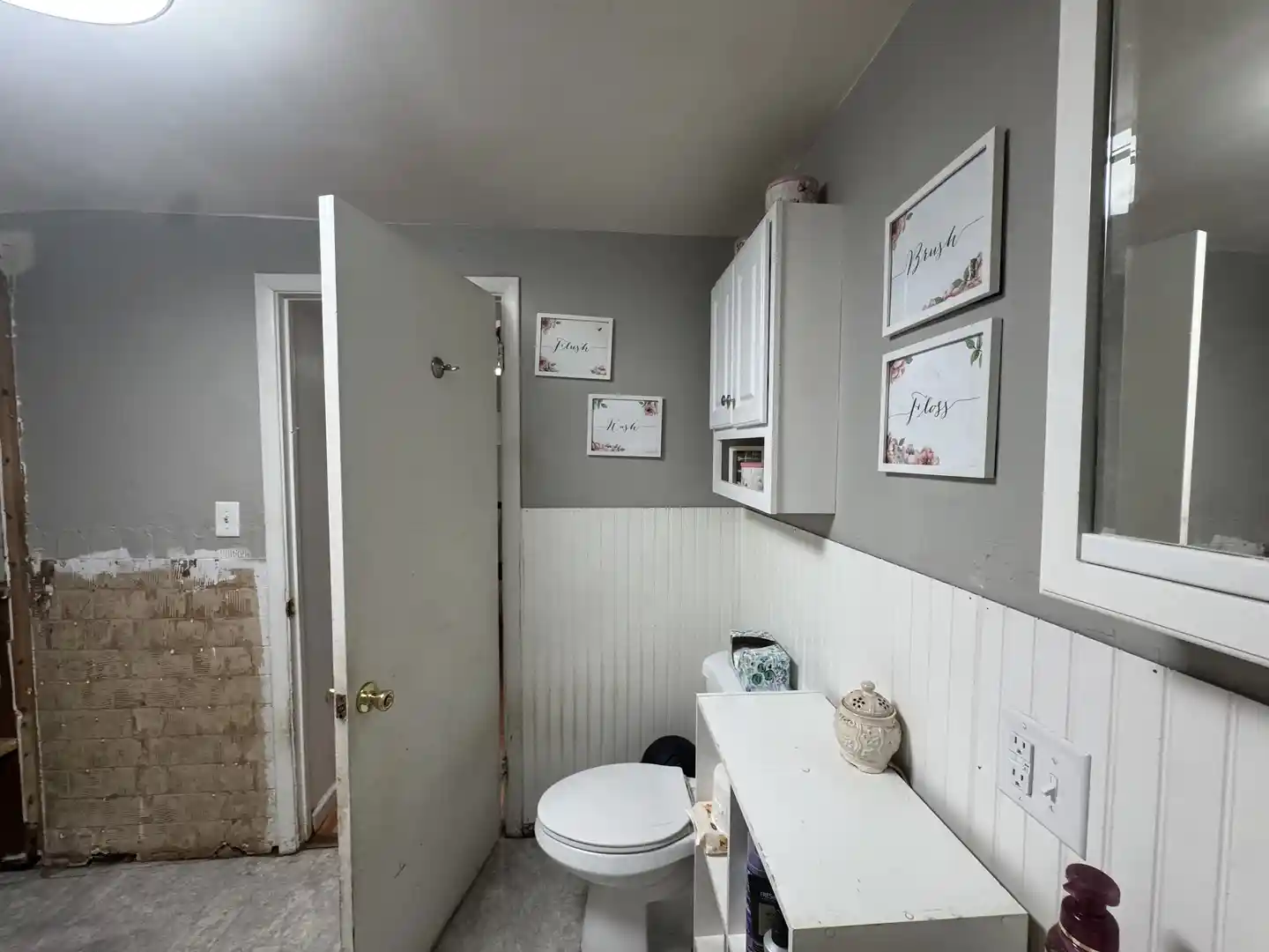 Photo 3 of Single family home for sale at 135 Missiouri Ave, Belleville, IL 62220 | MLS# 12795584 | Listing updated on 2026-10-29