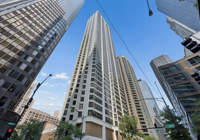 Photo 1 of Condo for sale at 400 E Ohio St #403, Chicago, IL 60611 | MLS# 12795588 | Listing updated on 2026-10-27
