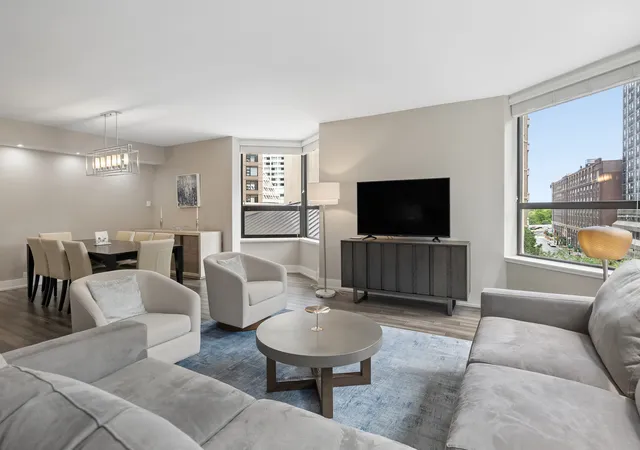 Photo 3 of Condo for sale at 400 E Ohio St #403, Chicago, IL 60611 | MLS# 12795588 | Listing updated on 2026-10-27
