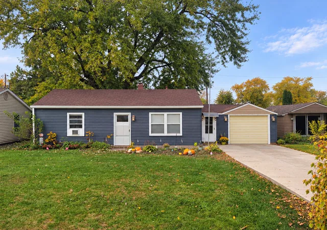 Photo 1 of Single family home for sale at 120 W 4th Street, Coal Valley, IL 61240 | MLS# 12795593 | Listing updated on 2026-10-29