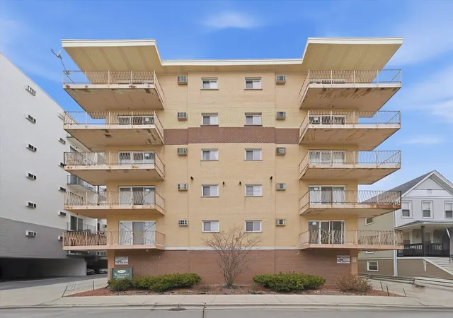 Condo for sale at 7443 Washington St #505, Forest Park, IL 60130 | MLS# 12795626