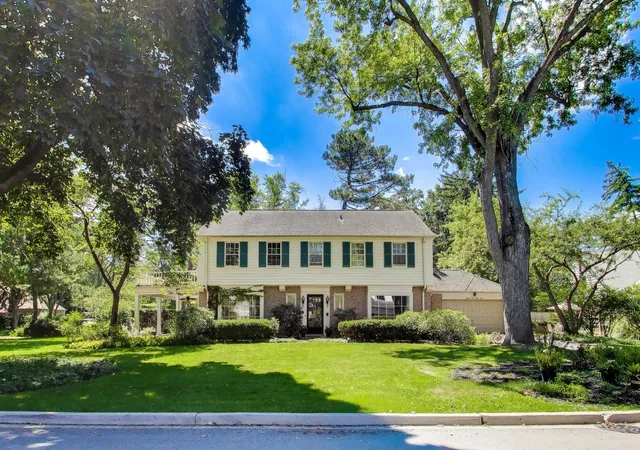 Photo 1 of Single family home for sale at 2929 Indianwood Rd, Wilmette, IL 60091 | MLS# 12795628 | Listing updated on 2026-10-29