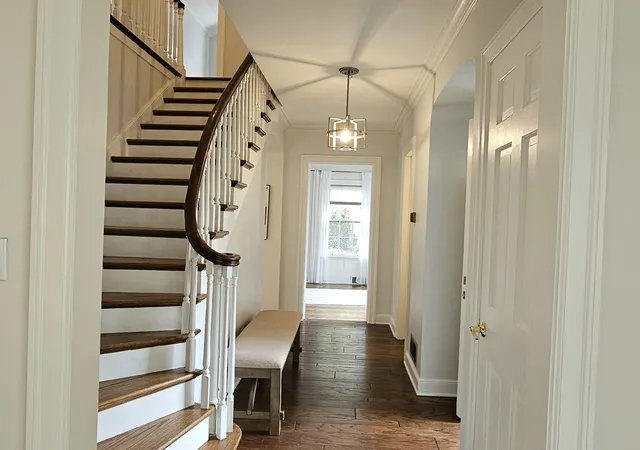 Photo 4 of Single family home for sale at 2929 Indianwood Rd, Wilmette, IL 60091 | MLS# 12795628 | Listing updated on 2026-10-29