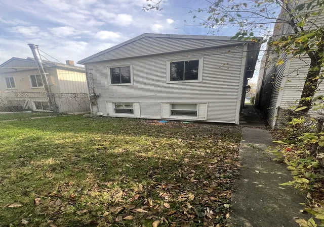 Photo 3 of Single family home for sale at 6750 S Racine Ave, Chicago, IL 60636 | MLS# 12795661 | Listing updated on 2026-10-27
