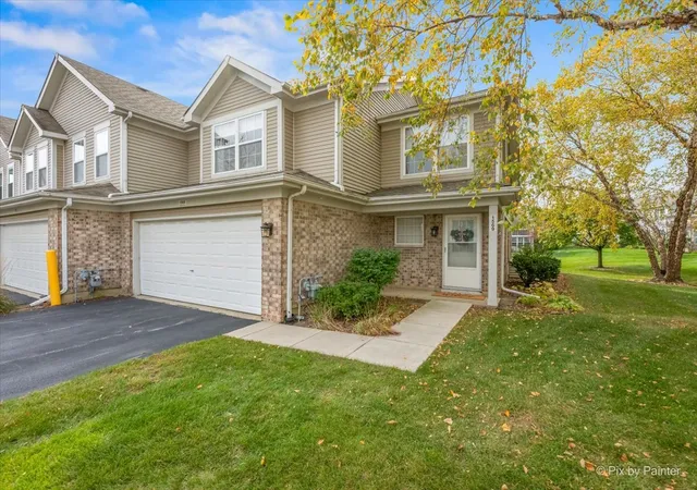Townhouse for sale at 1569 Tuppeny Ct, Roselle, IL 60172 | MLS# 12795716