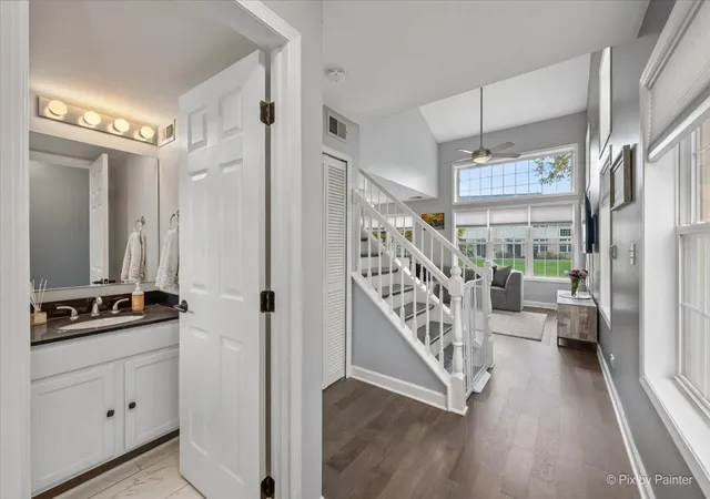 Photo 3 of Townhouse for sale at 1569 Tuppeny Ct, Roselle, IL 60172 | MLS# 12795716 | Listing updated on 2026-10-31