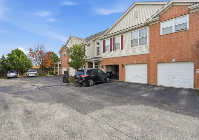 Photo 3 of Condo for sale at 10235 Mulberry Ln #E, Bridgeview, IL 60455 | MLS# 12795738 | Listing updated on 2026-10-28