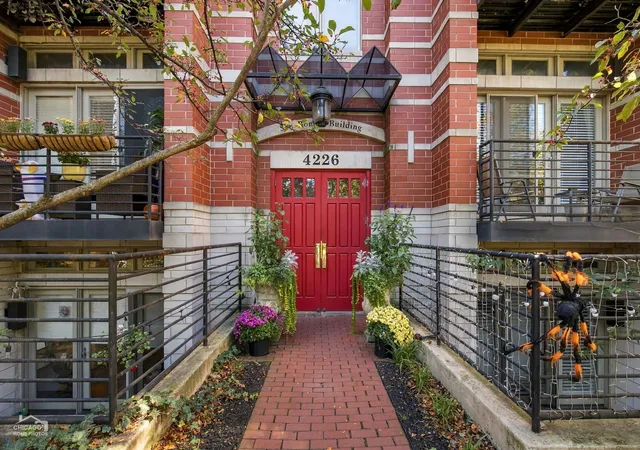 Photo 3 of Condo for sale at 4226 N Ashland Ave #4A, Chicago, IL 60613 | MLS# 12795744 | Listing updated on 2026-10-28
