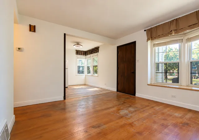 Photo 3 of Single family home for sale at 11257 S Ave G, Chicago, IL 60617 | MLS# 12795763 | Listing updated on 2026-10-28