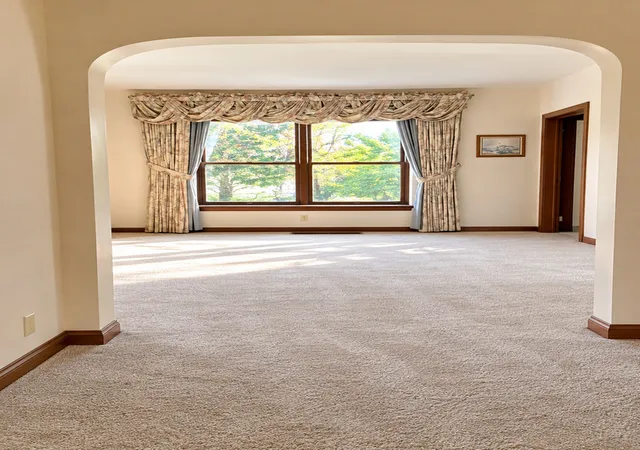 Photo 4 of Single family home for sale at 10210 Corneils Rd, Plano, IL 60545 | MLS# 12795766 | Listing updated on 2026-10-29