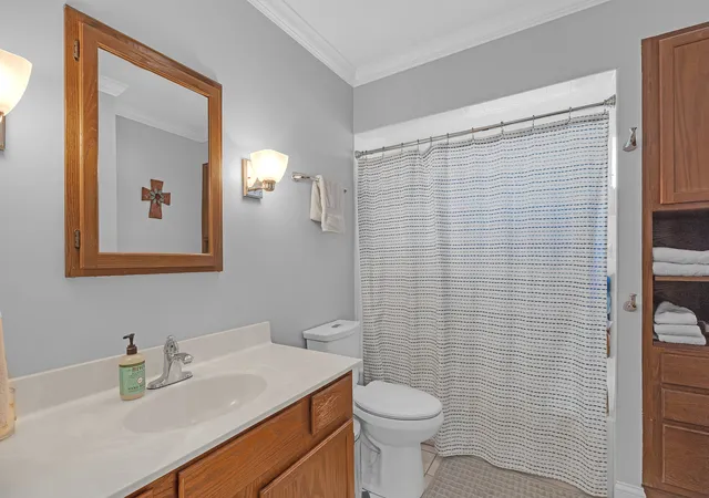 Photo 4 of Single family home for sale at 217 S Owen St, Mount Prospect, IL 60056 | MLS# 12795786 | Listing updated on 2026-10-28