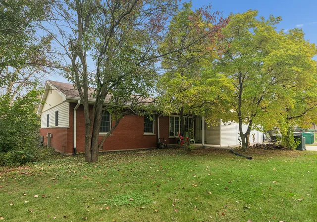 Single family home for sale at 7950 Laguna Dr, Orland Park, IL 60462 | MLS# 12795787