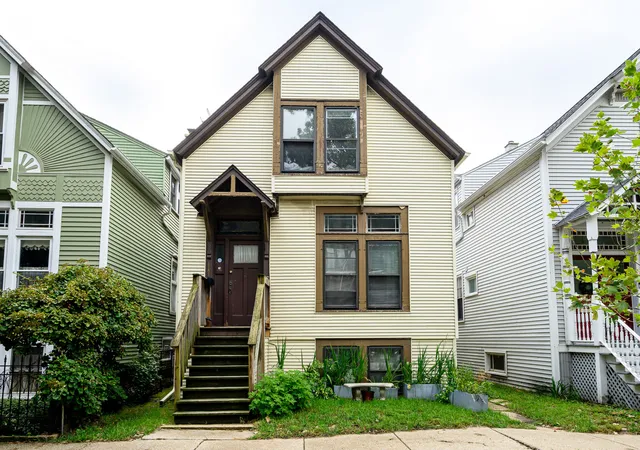 Multi family home for sale at 1151 W Lill St, Chicago, IL 60614 | MLS# 12795795