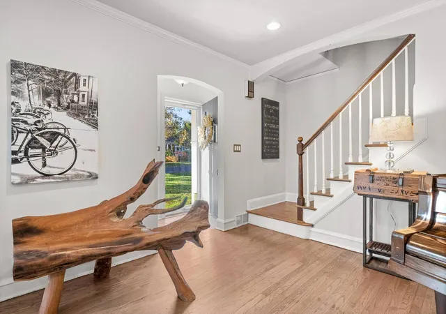 Photo 4 of Single family home for sale at 1139 N Patton Ave, Arlington Heights, IL 60004 | MLS# 12795804 | Listing updated on 2026-10-31