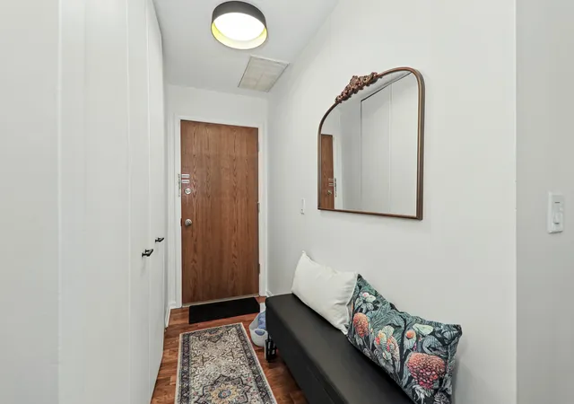 Listing Photo 1 - Condo for sale in building located at 6014 E Lake Dr, Lisle, IL 60532 - Unit #1B