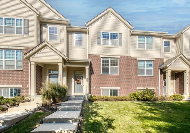 Townhouse for sale at 109 Concord Ct, Morton Grove, IL 60053 | MLS# 12795829
