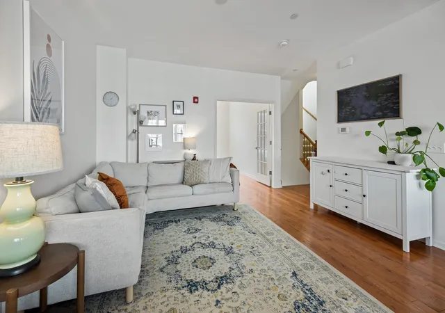 Photo 4 of Townhouse for sale at 109 Concord Ct, Morton Grove, IL 60053 | MLS# 12795829 | Listing updated on 2026-10-29