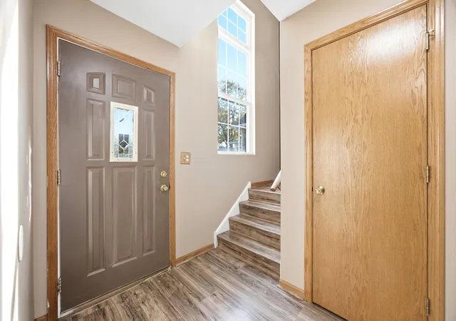 Photo 2 of House for sale at 315 N Green St, Carpentersville, IL 60110 | MLS# 12795835 | Listing updated on 2026-10-29