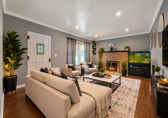 Photo 3 of Single family home for sale at 339 Warren St, Calumet City, IL 60409 | MLS# 12795842 | Listing updated on 2026-10-28
