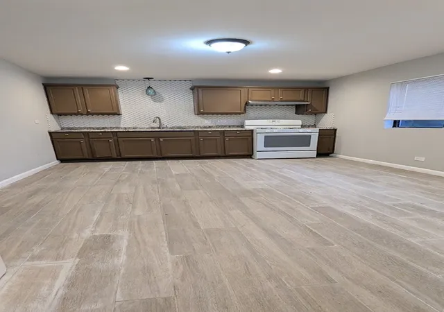Photo 2 of Townhouse for sale at 2131 171st Street, Hazel Crest, IL 60429 | MLS# 12795843 | Listing updated on 2026-10-28