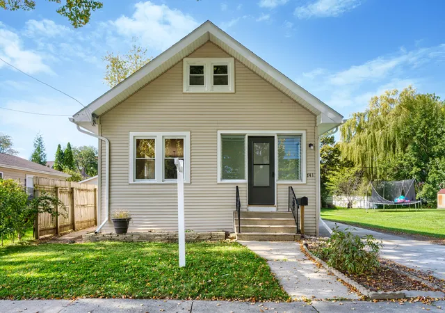 Single family home for sale at 741 Hinman St, Aurora, IL 60505 | MLS# 12795857