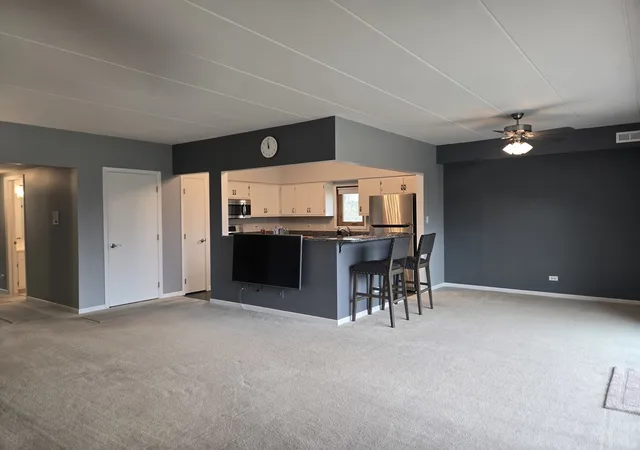 Listing Photo 4 - Condo for sale in building located at 11131 Wisconsin Ct, Orland Park, IL 60467 - Unit #2D