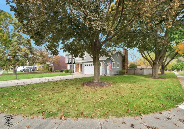 Photo 1 of Single family home for sale at 322 W Kendall Dr, Yorkville, IL 60560 | MLS# 12795861 | Listing updated on 2026-10-28