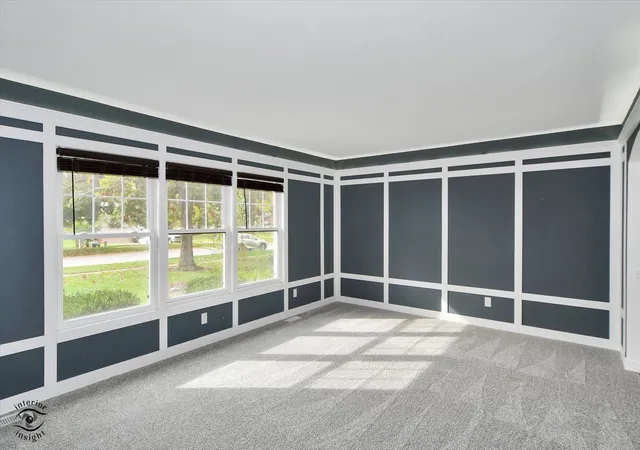 Photo 4 of Single family home for sale at 322 W Kendall Dr, Yorkville, IL 60560 | MLS# 12795861 | Listing updated on 2026-10-28