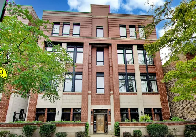Photo 1 of Condo for sale at 4110 N Western Ave #4N, Chicago, IL 60618 | MLS# 12795888 | Listing updated on 2026-10-29