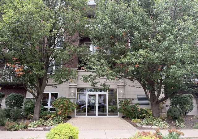 Condo for sale at 435 Alles St #404, Des Plaines, IL 60016 | MLS# 12795894