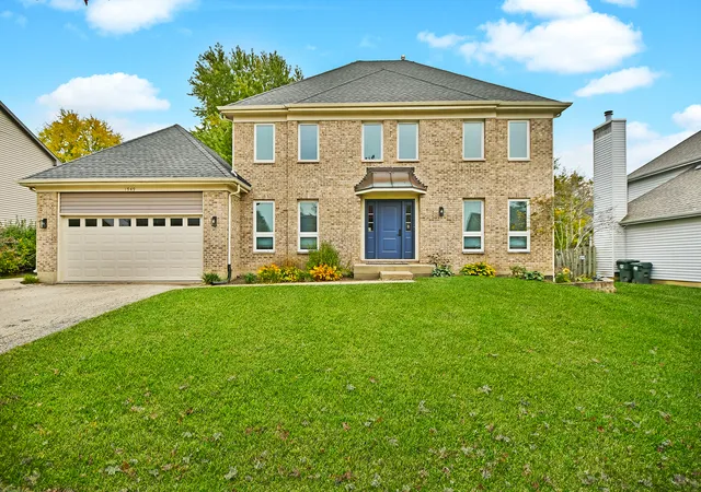 Photo 4 of Single family home for sale at 1949 Mcrae Ln, Mundelein, IL 60060 | MLS# 12795931 | Listing updated on 2026-10-29