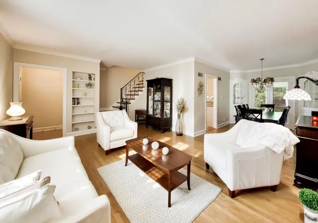Photo 3 of Single family home for sale at 1020 Pontiac Rd, Wilmette, IL 60091 | MLS# 12795942 | Listing updated on 2026-10-29